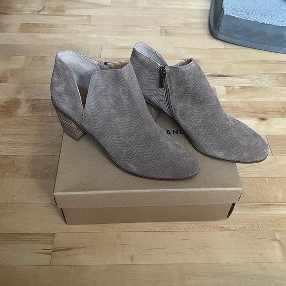 Lucky Brand Suede Ankle Booties - Picture 4 of 14